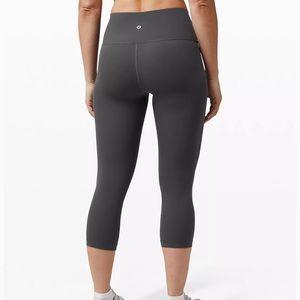 Lululemon wunder under crop